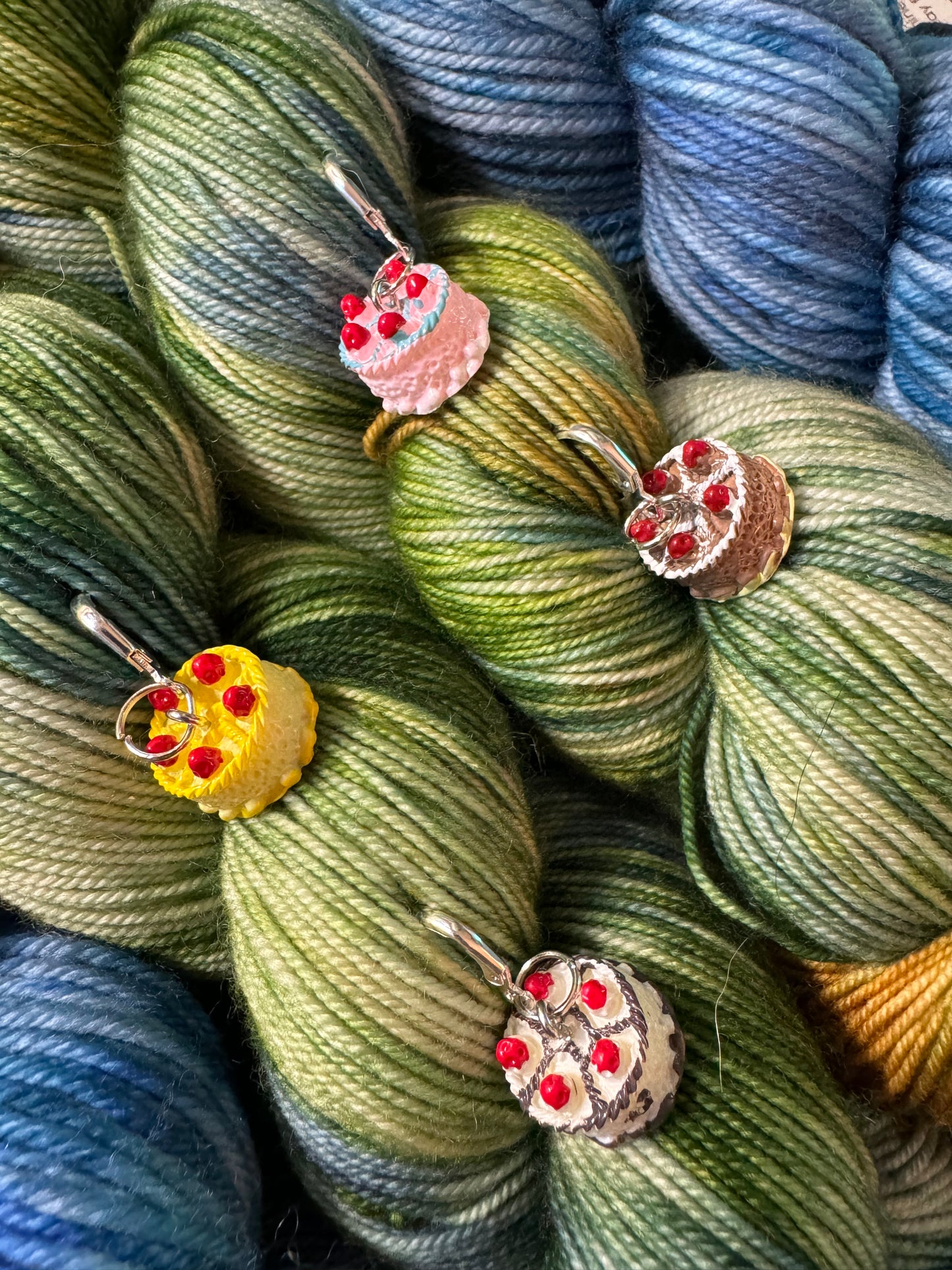 Cake Stitch markers